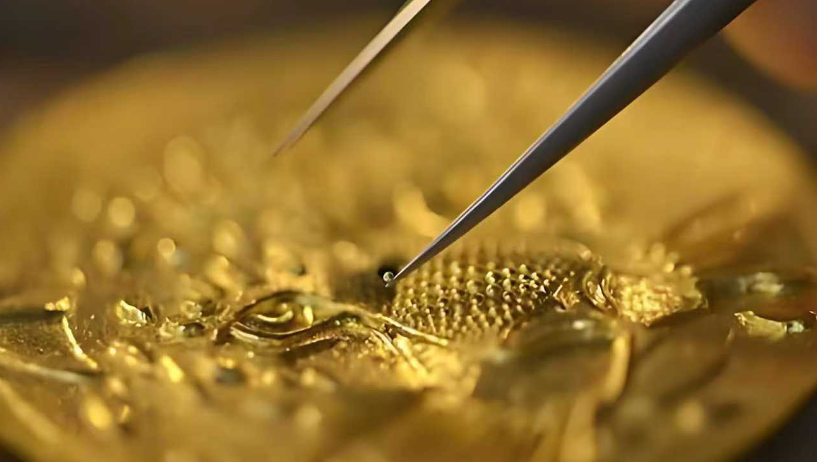 Bead Blasting Technique in Chinese Metalwork: Jing Zhua Gong Yi